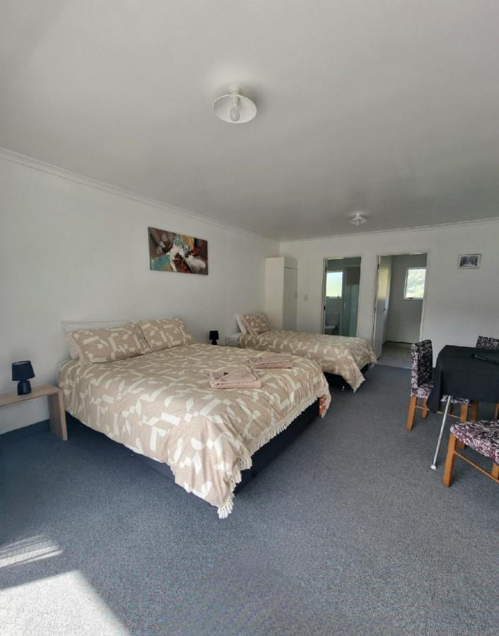 Lottin Point Motel Cape Runaway Eksteriør bilde