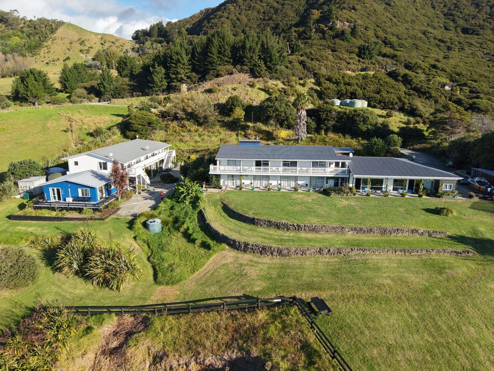 Lottin Point Motel Cape Runaway Eksteriør bilde